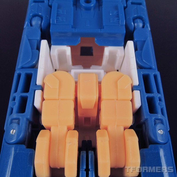 TFormers Titans Return Seaspray Photo Gallery 073 (73 of 129)